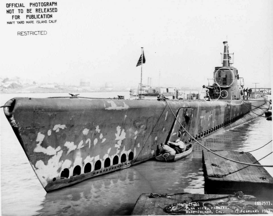 Click image for larger version

Name:	14 weathered - USS Harder SS-257.jpg
Views:	1
Size:	89.4 KB
ID:	68242