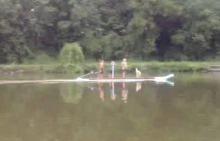 Click image for larger version

Name:	raftlaunch4.jpg
Views:	1
Size:	12.4 KB
ID:	82438