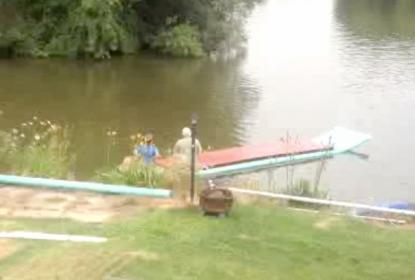 Click image for larger version

Name:	raftlaunch3.jpg
Views:	1
Size:	13.2 KB
ID:	82437