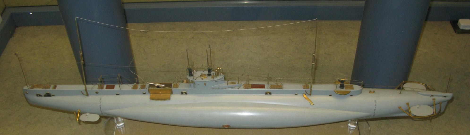 Click image for larger version

Name:	British_E_class_submarine_model.jpg
Views:	1
Size:	97.1 KB
ID:	60844