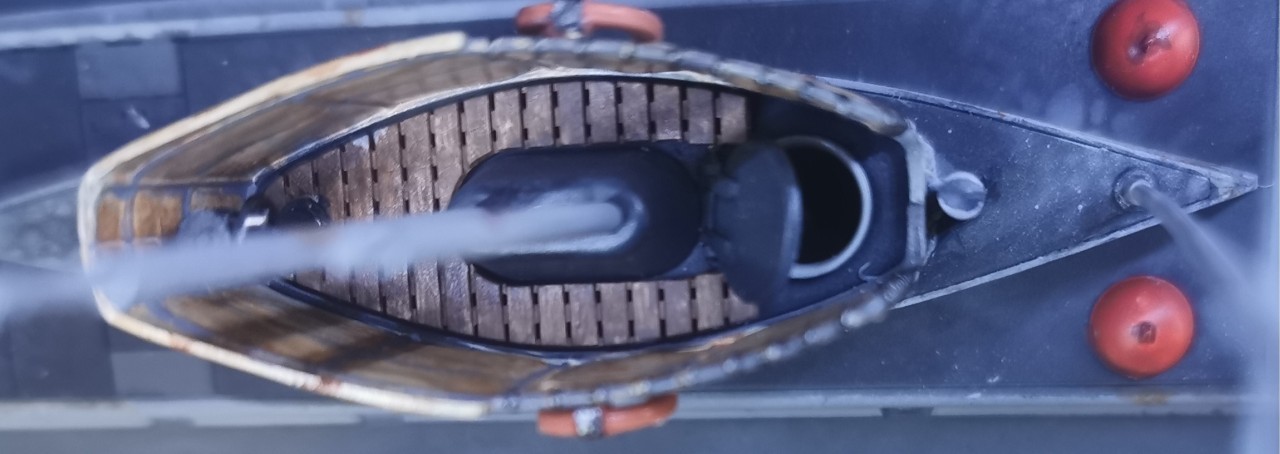 Click image for larger version

Name:	U9 top view conning down.jpg
Views:	472
Size:	96.7 KB
ID:	150815