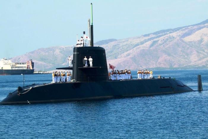Click image for larger version

Name:	japanese submarine[1].JPG
Views:	233
Size:	48.6 KB
ID:	151618