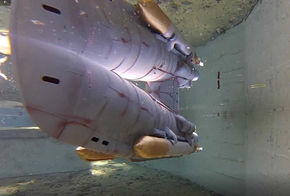 Click image for larger version

Name:	Submerged.jpg
Views:	223
Size:	54.0 KB
ID:	152419