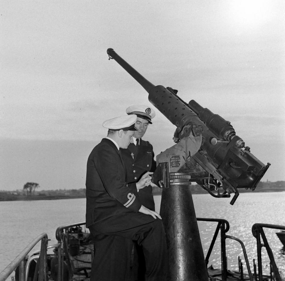 Click image for larger version

Name:	Surcouf machine gun.jpg
Views:	1
Size:	88.0 KB
ID:	63109