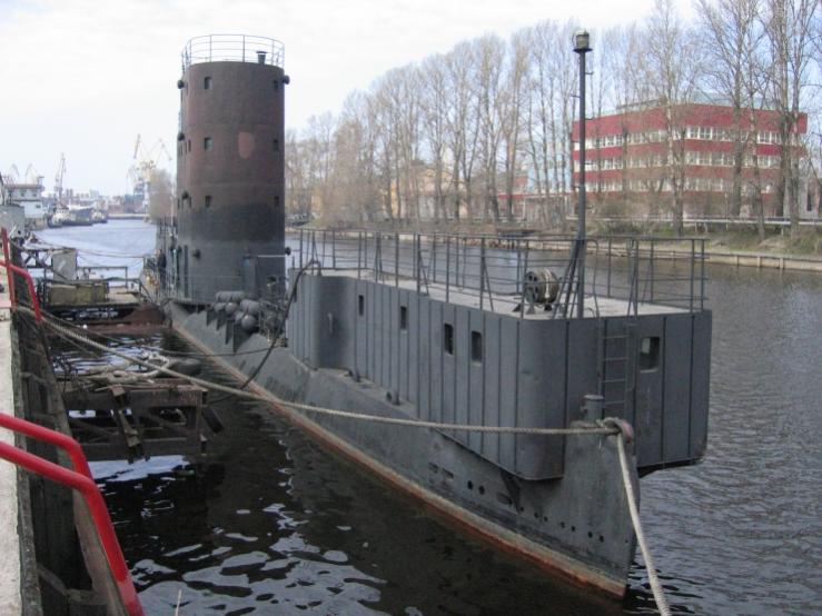 Click image for larger version

Name:	Sub barge.jpg
Views:	1
Size:	63.9 KB
ID:	75590