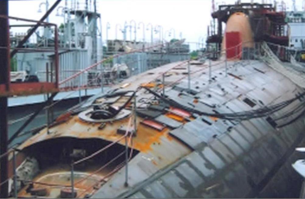 Click image for larger version

Name:	Akula double hull.jpg
Views:	1
Size:	73.0 KB
ID:	72982