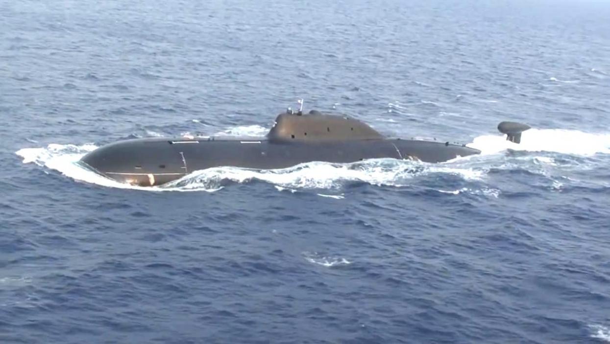 Click image for larger version

Name:	INS Chakra.jpg
Views:	1
Size:	90.8 KB
ID:	73213