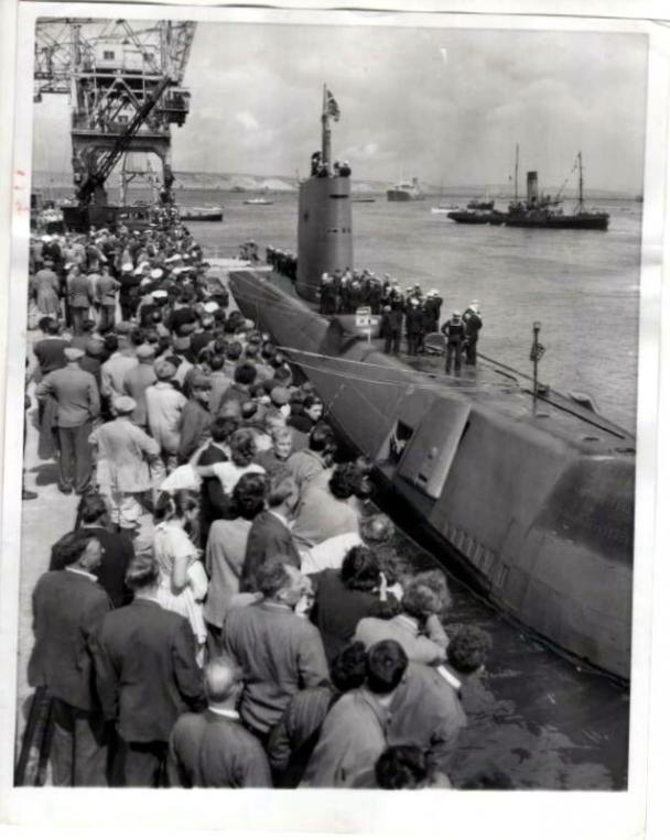 Click image for larger version

Name:	1958 England on the Way Home From Polar Trip.jpg
Views:	468
Size:	59.1 KB
ID:	177355