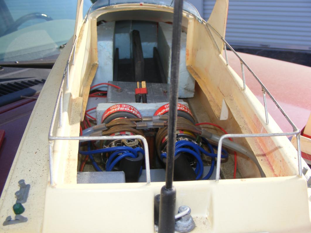 Click image for larger version

Name:	4-26-10 boats, oscar 061.jpg
Views:	1
Size:	86.4 KB
ID:	58672