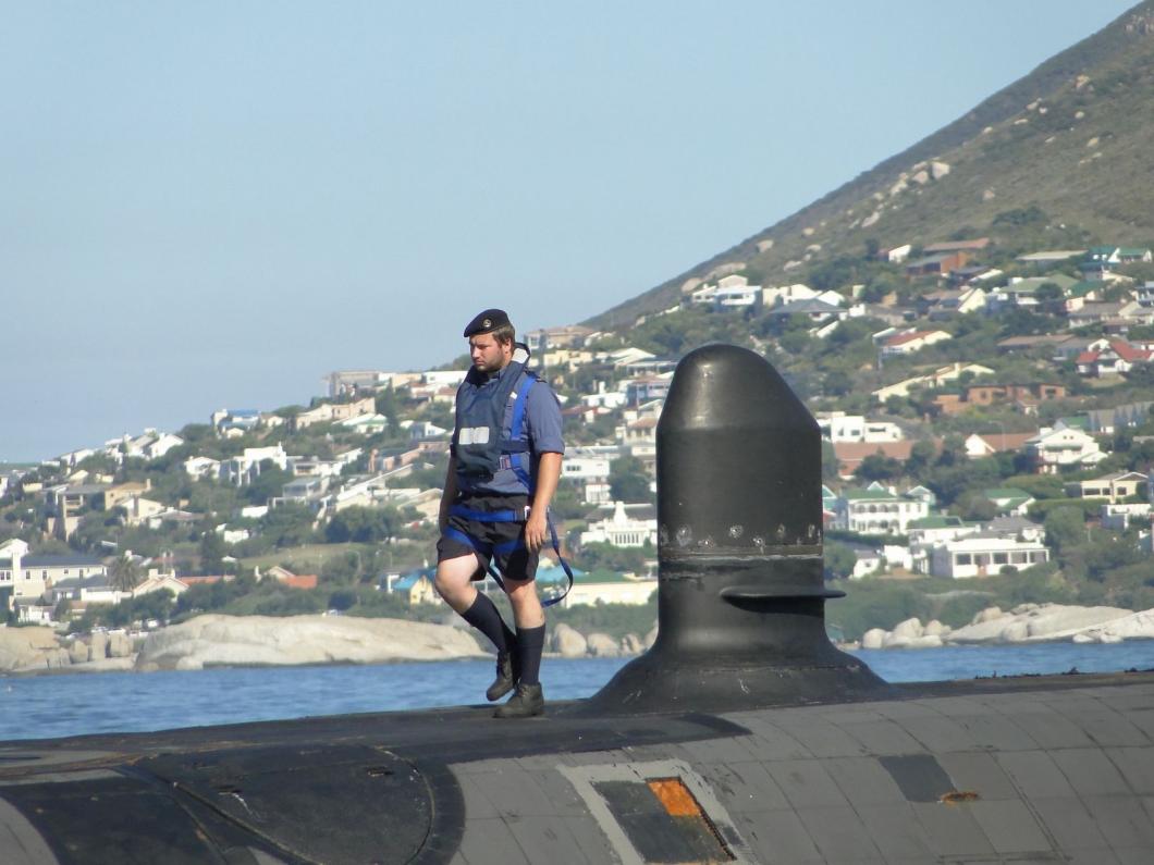 Click image for larger version

Name:	hms sceptre1.jpg
Views:	1
Size:	86.8 KB
ID:	101039