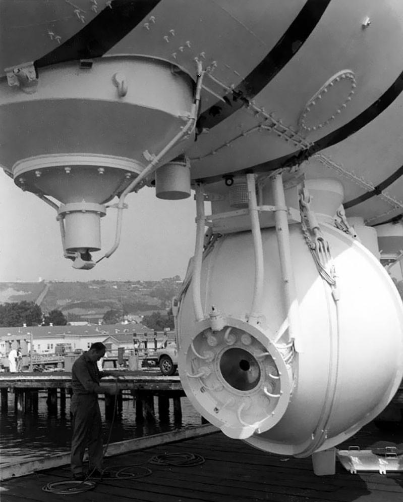 Click image for larger version

Name:	Bathyscaphe_Trieste_Gondola_Sphere.jpg
Views:	1
Size:	82.8 KB
ID:	66861
