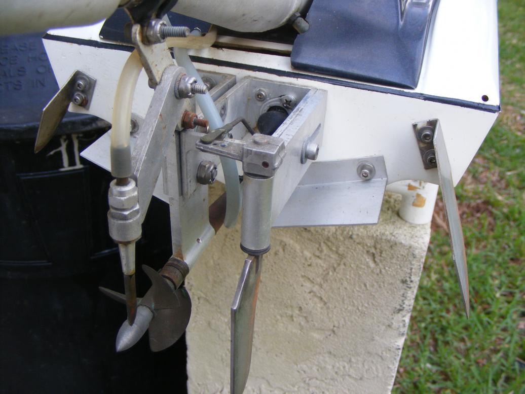 Click image for larger version

Name:	4-26-10 boats, oscar 067.jpg
Views:	1
Size:	88.6 KB
ID:	58657