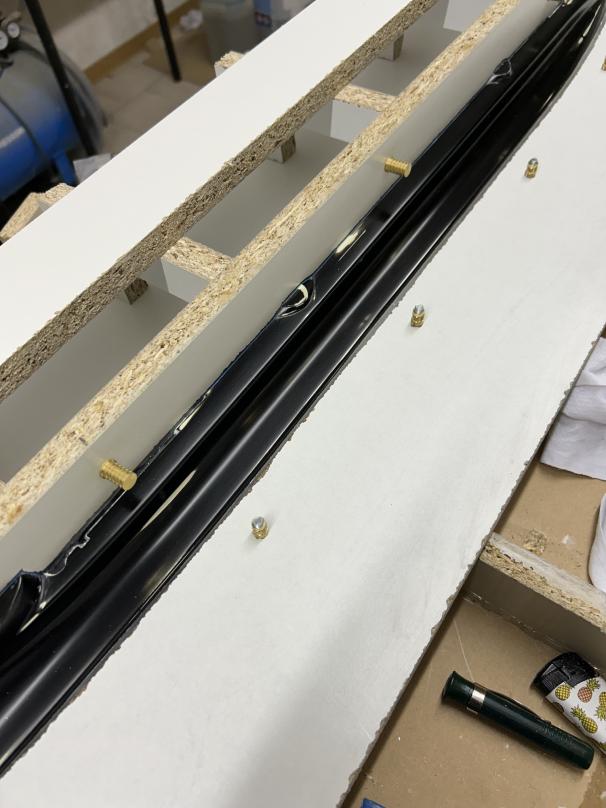 Click image for larger version

Name:	U1-039.jpg
Views:	210
Size:	56.2 KB
ID:	180217