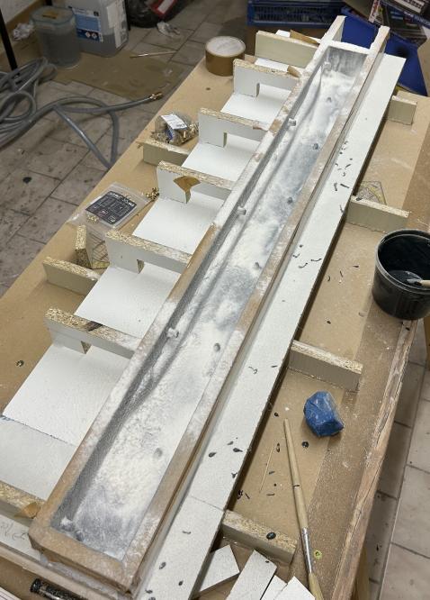 Click image for larger version

Name:	U1-043.jpg
Views:	191
Size:	56.9 KB
ID:	180427