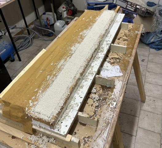 Click image for larger version

Name:	U1-050.jpg
Views:	180
Size:	58.1 KB
ID:	180462