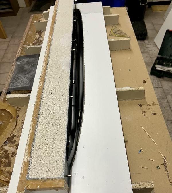 Click image for larger version

Name:	U1-053.jpg
Views:	170
Size:	56.8 KB
ID:	180501