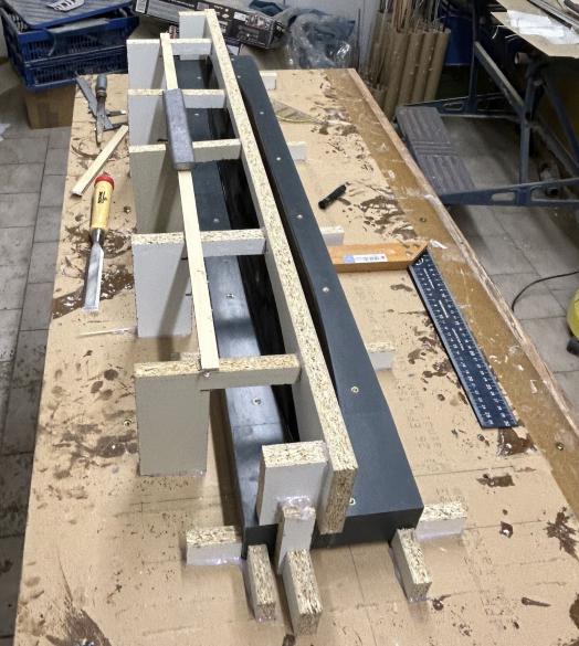 Click image for larger version

Name:	U1-065.jpg
Views:	109
Size:	61.5 KB
ID:	180736