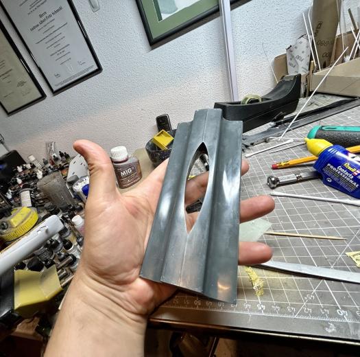 Click image for larger version

Name:	U1-098.jpg
Views:	180
Size:	58.3 KB
ID:	181896