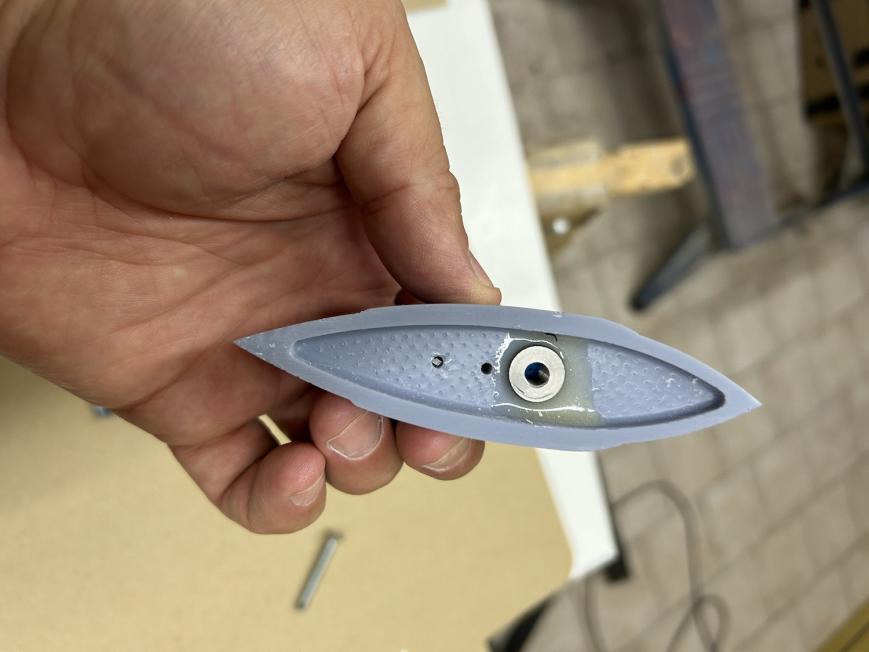 Click image for larger version

Name:	U1-117.jpg
Views:	97
Size:	42.8 KB
ID:	182328