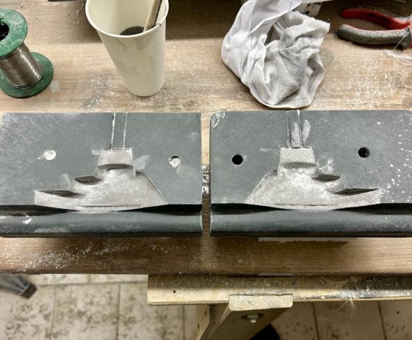 Click image for larger version

Name:	U1-145.jpg
Views:	137
Size:	50.9 KB
ID:	183193