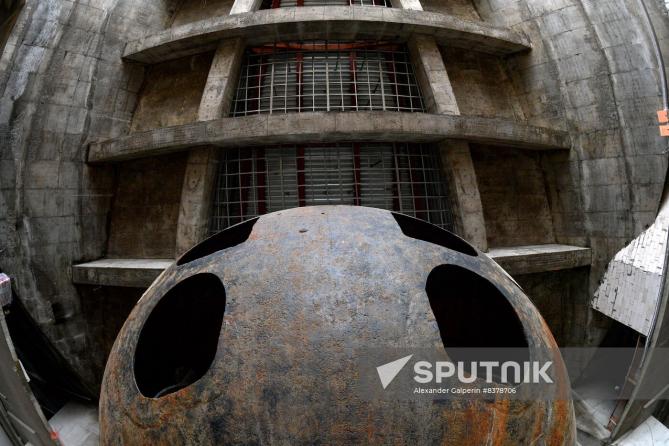 Click image for larger version

Name:	sputnik-8378706-preview.jpg
Views:	58
Size:	54.9 KB
ID:	186432