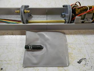 Click image for larger version  Name:	Ballast tank.jpg Views:	160 Size:	49.9 KB ID:	188534