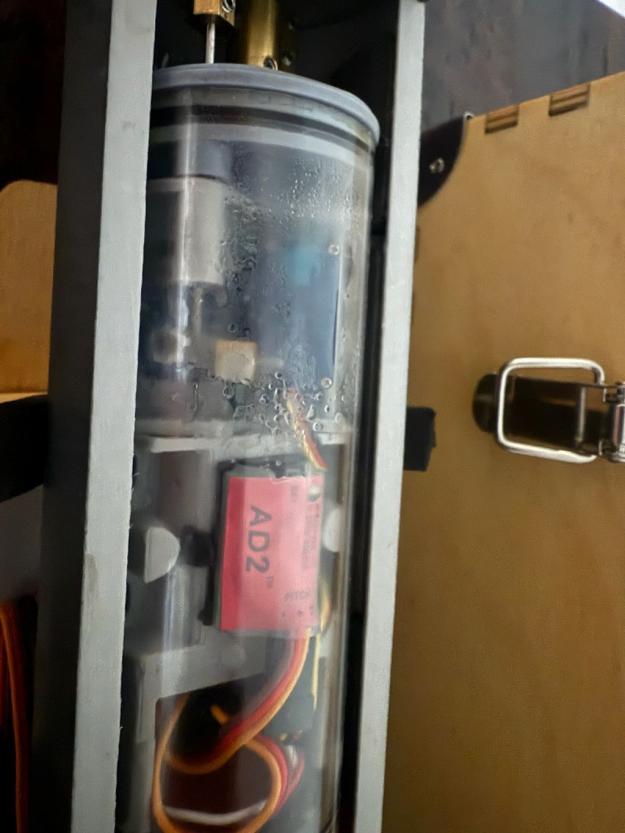 Click image for larger version

Name:	condensation.jpg
Views:	48
Size:	47.0 KB
ID:	189509