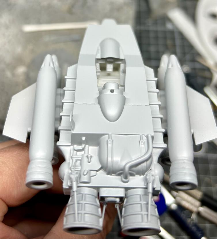 Click image for larger version

Name:	Starcruiser1-009.jpg
Views:	0
Size:	55.3 KB
ID:	191752