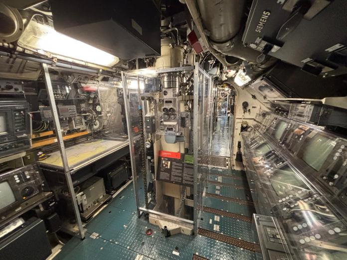 Click image for larger version

Name:	U17-2.jpg
Views:	32
Size:	76.1 KB
ID:	193778