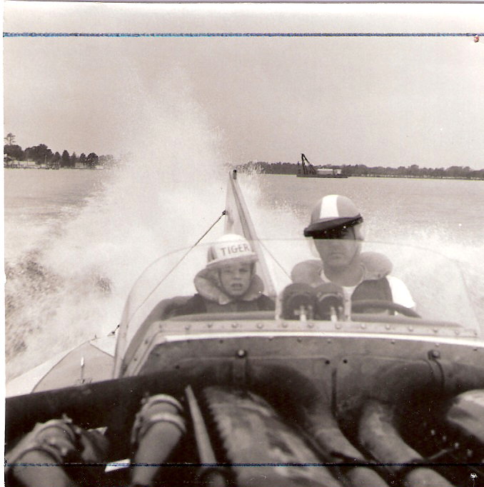 Click image for larger version

Name:	Twin Allison.jpg
Views:	1
Size:	76.5 KB
ID:	67396