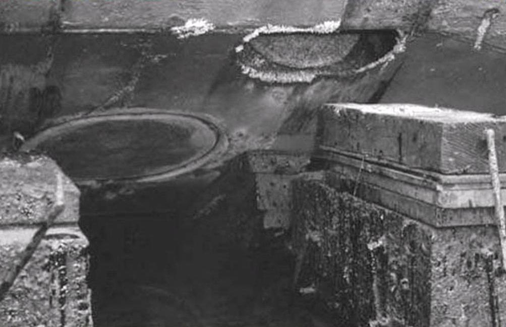 Click image for larger version

Name:	Plunger keel blocks zoom.jpg
Views:	1
Size:	68.9 KB
ID:	76213