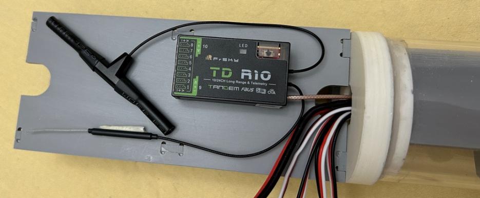 Click image for larger version

Name:	FrSky Tandem Receiver in R&amp;R WTC.jpg
Views:	23
Size:	43.5 KB
ID:	194594