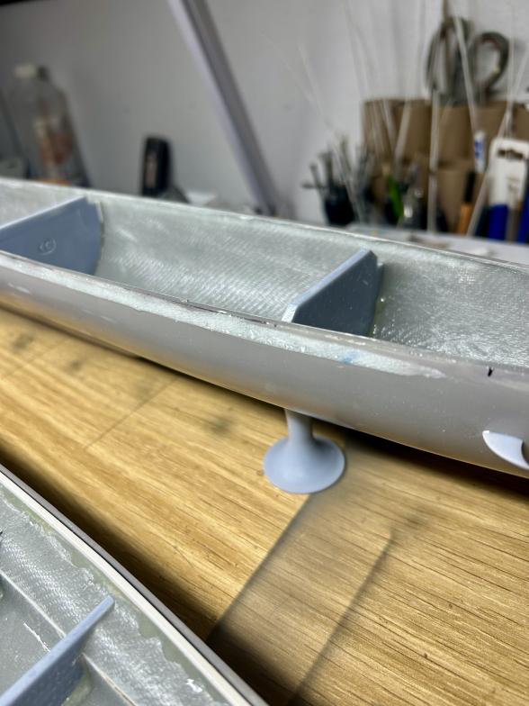 Click image for larger version

Name:	U1-179.jpg
Views:	49
Size:	60.7 KB
ID:	194701