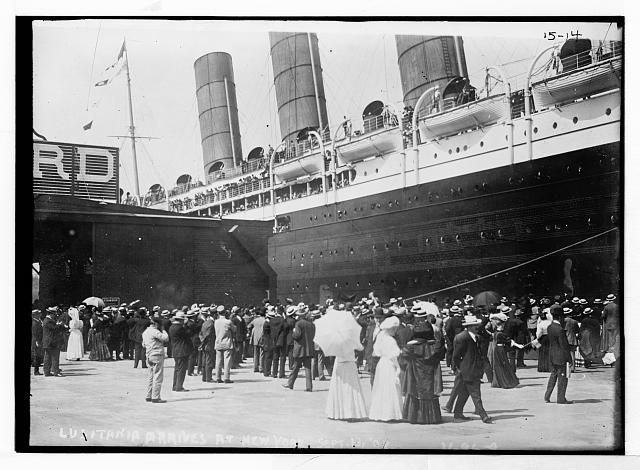 Click image for larger version

Name:	lusitania in new york.jpg
Views:	1
Size:	57.8 KB
ID:	65317