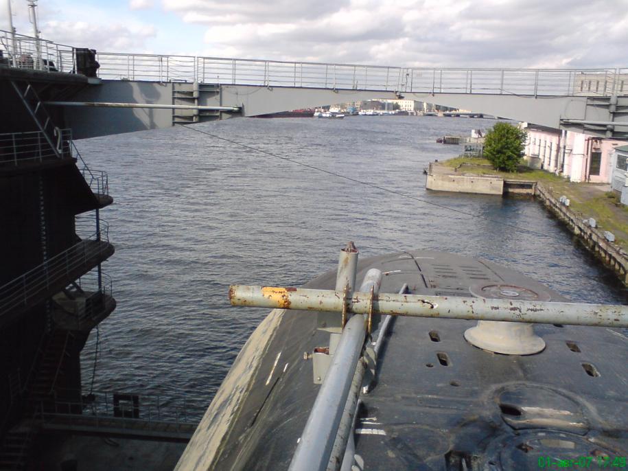 Click image for larger version

Name:	Lada sail top highr.jpg
Views:	1
Size:	94.4 KB
ID:	76158