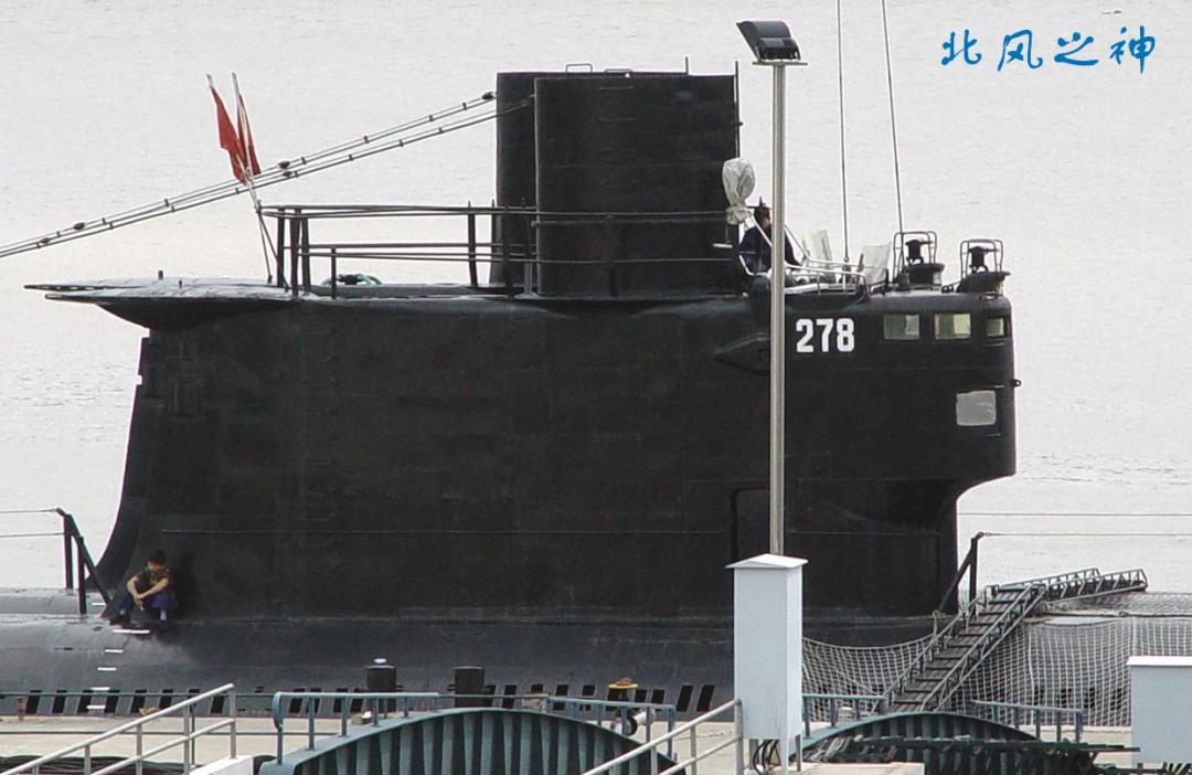 Click image for larger version

Name:	Romeo sail side.jpg
Views:	1
Size:	92.0 KB
ID:	76205