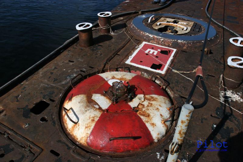 Click image for larger version

Name:	Echo 2 K-1 Escape bouy marker.jpg
Views:	1
Size:	68.7 KB
ID:	67891
