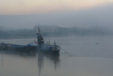 Click image for larger version

Name:	russian-submarine-off-strood-pier.jpg
Views:	1
Size:	12.0 KB
ID:	74457
