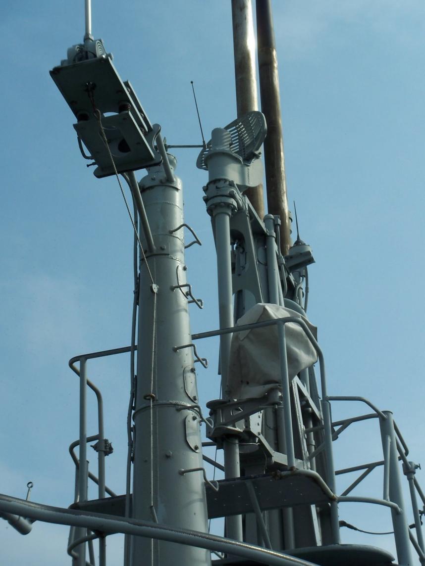 Click image for larger version

Name:	Uss Cod masts.jpg
Views:	1
Size:	82.5 KB
ID:	74568