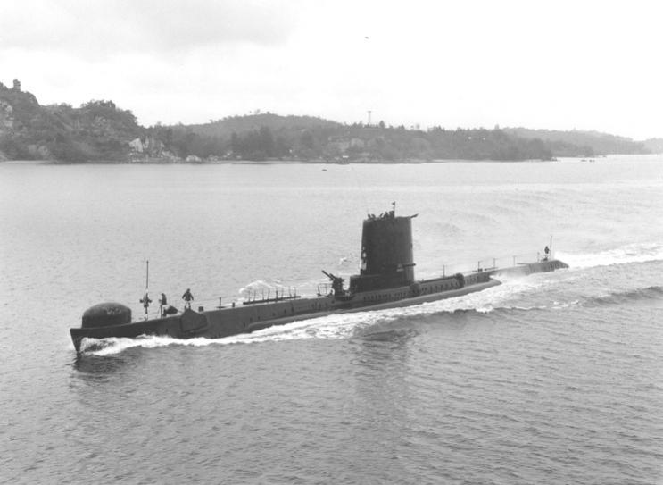 Click image for larger version

Name:	hms_andrew_05.jpg
Views:	1
Size:	42.4 KB
ID:	63526